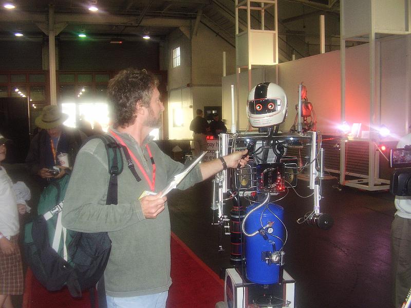 P4240397.JPG - Robogames 2007
